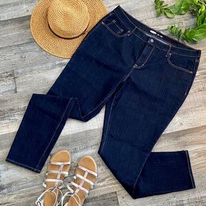 Old Navy Curvy Mid-rise Skinny Jeans